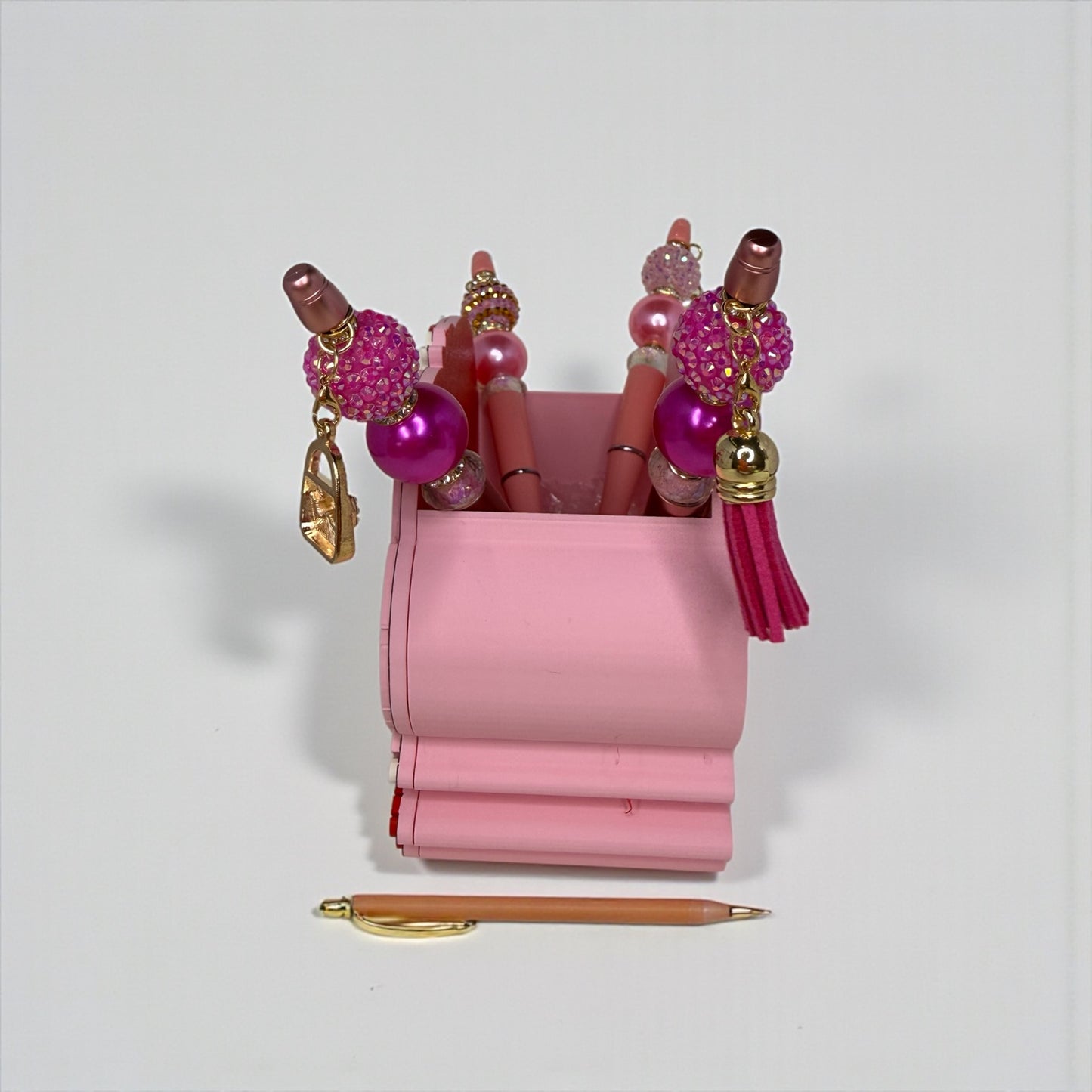 1980 Berry Pen Holder
